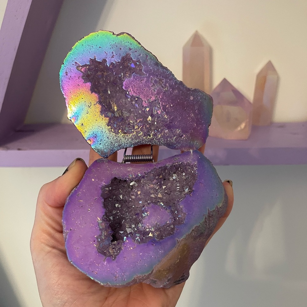 Stunning aura purple geode ring box